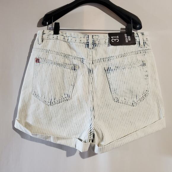 BDG NWT Urban Outfitters Striped High Rise Mom Shorts Womens Size 31 Rolled Cuff - Picture 2 of 9